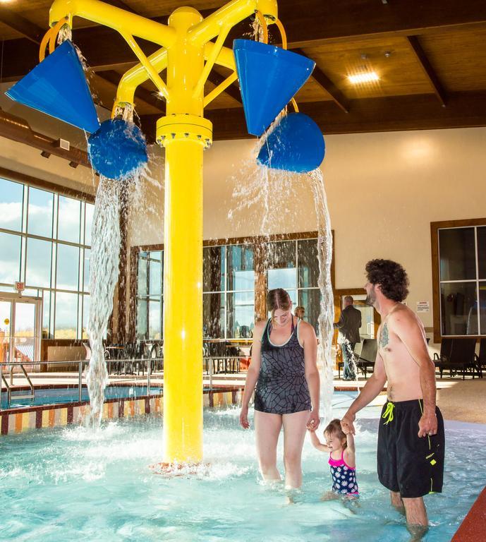 Elkhorn Resort, Spa, And Conference Centre Wasagaming Eksteriør bilde