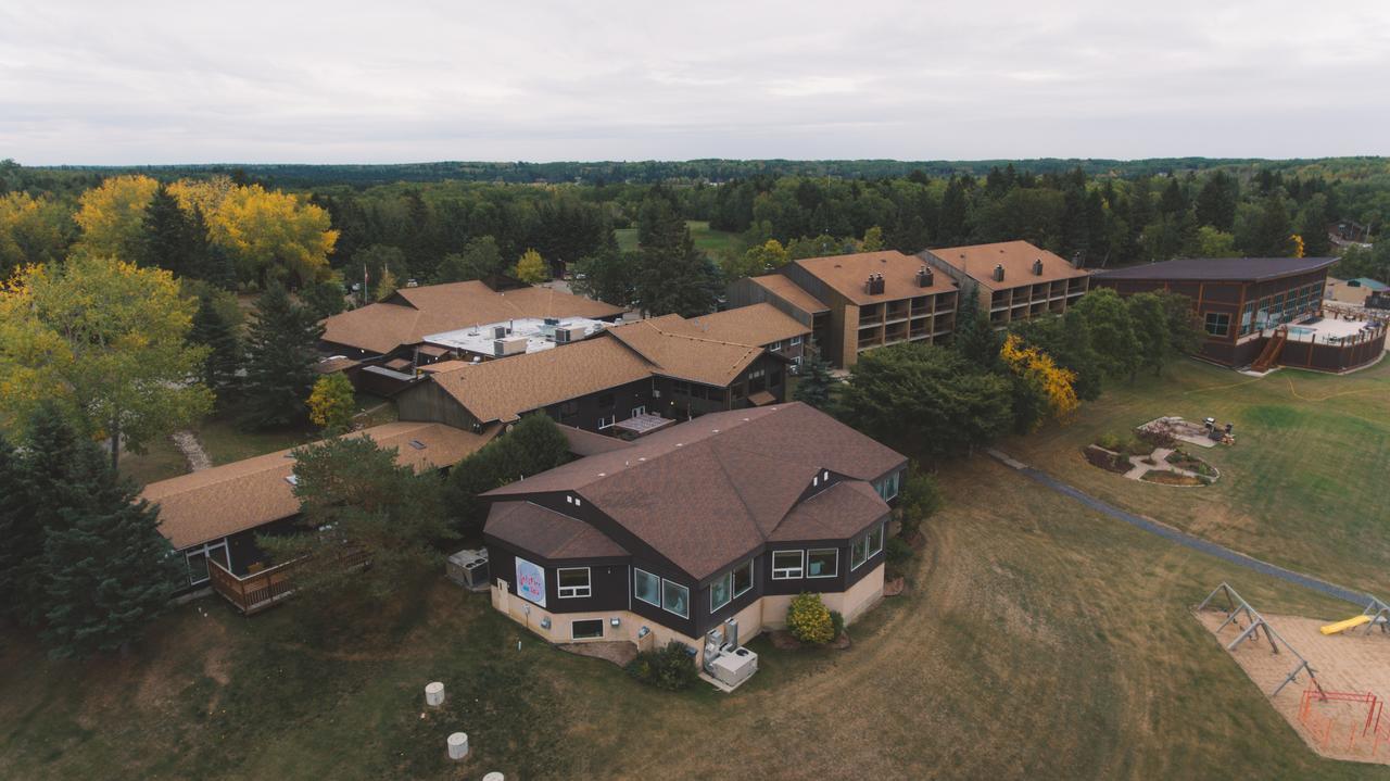 Elkhorn Resort, Spa, And Conference Centre Wasagaming Eksteriør bilde