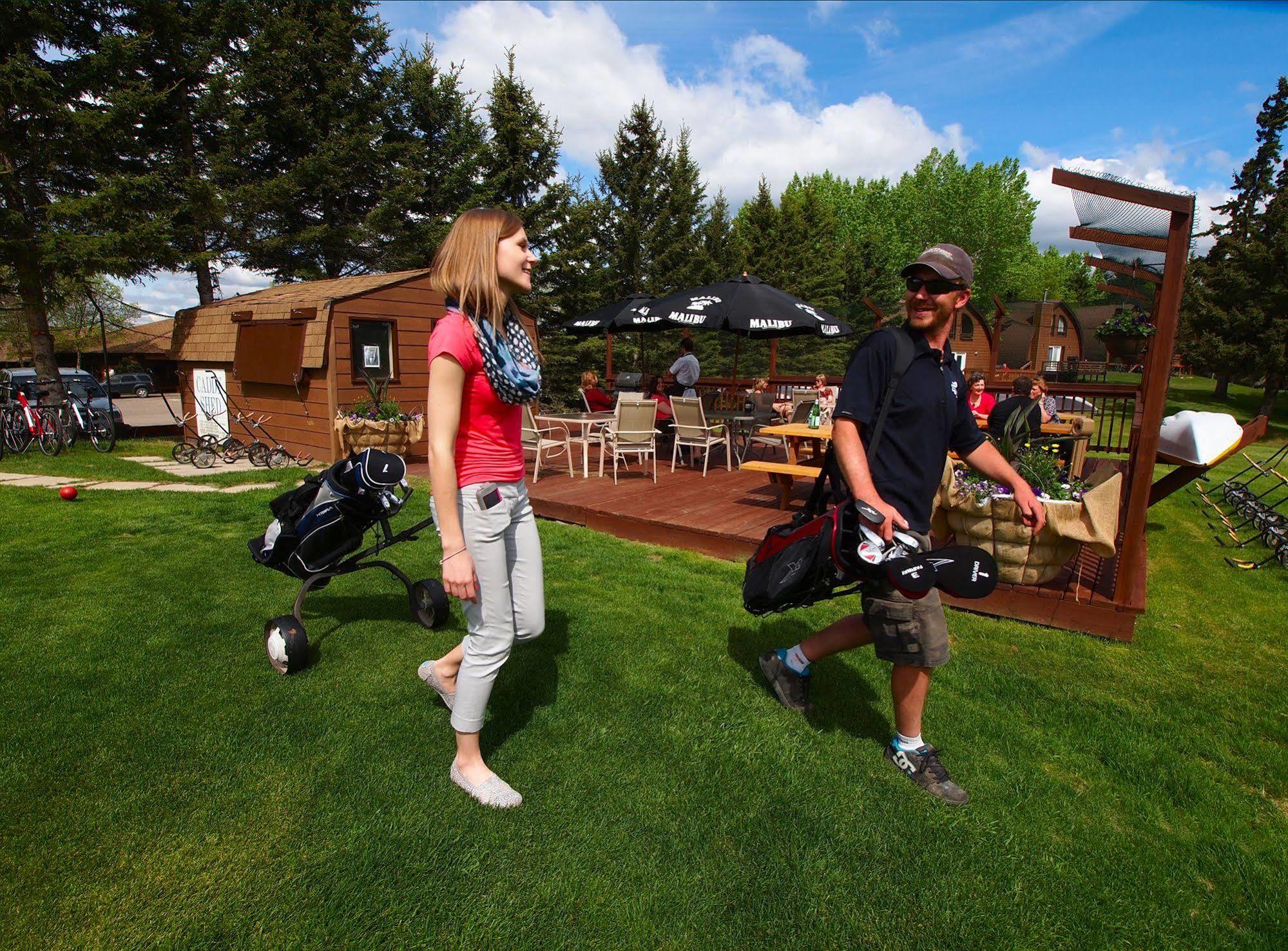 Elkhorn Resort, Spa, And Conference Centre Wasagaming Eksteriør bilde