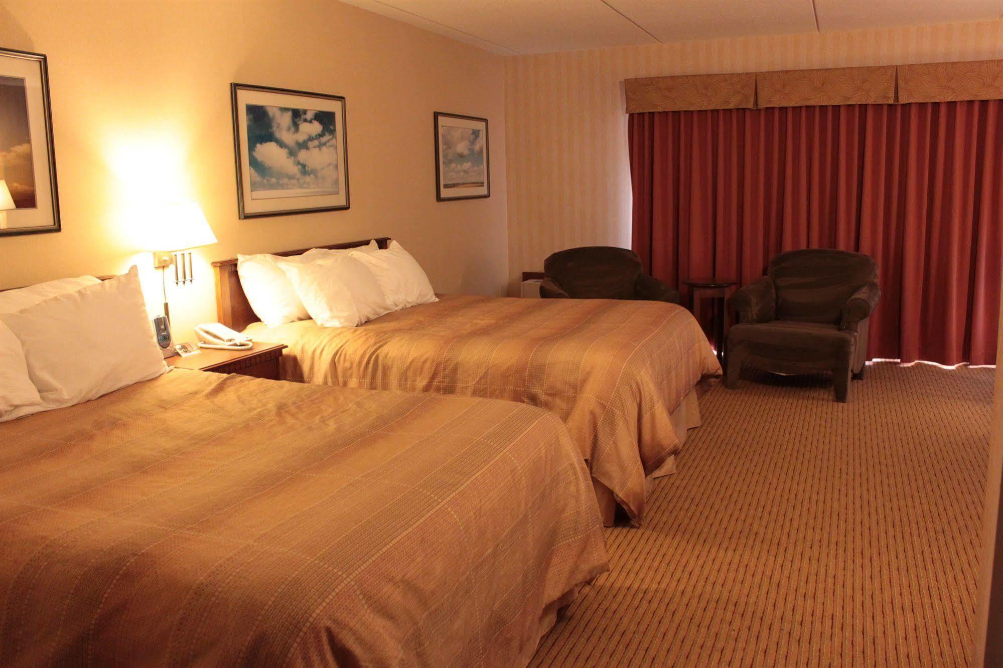 Elkhorn Resort, Spa, And Conference Centre Wasagaming Eksteriør bilde